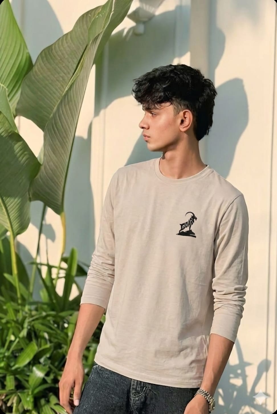 Ronaldo 7 Graphic Long Sleeve T-Shirt – Iconic Football Legend Design